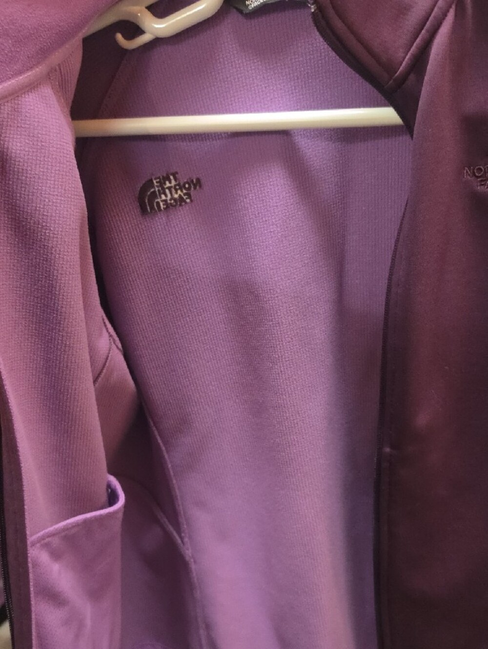 The North Face Women's Plum Zip-Up Jacket - Picture 5 of 10